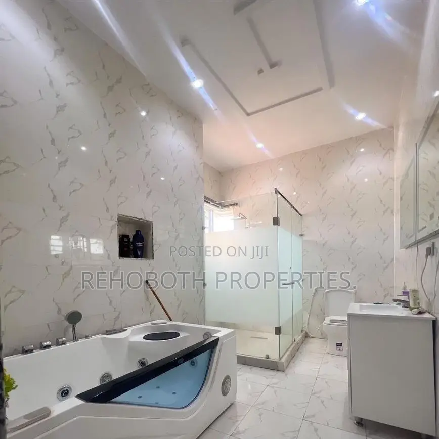 7bdrm Duplex in Akala Estate, Ibadan for sale in Ibadan