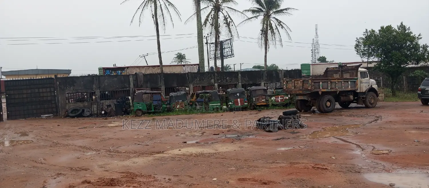 For Sale : 18 Fenced Plots by Osisioma Flyover in Osisioma Ngwa