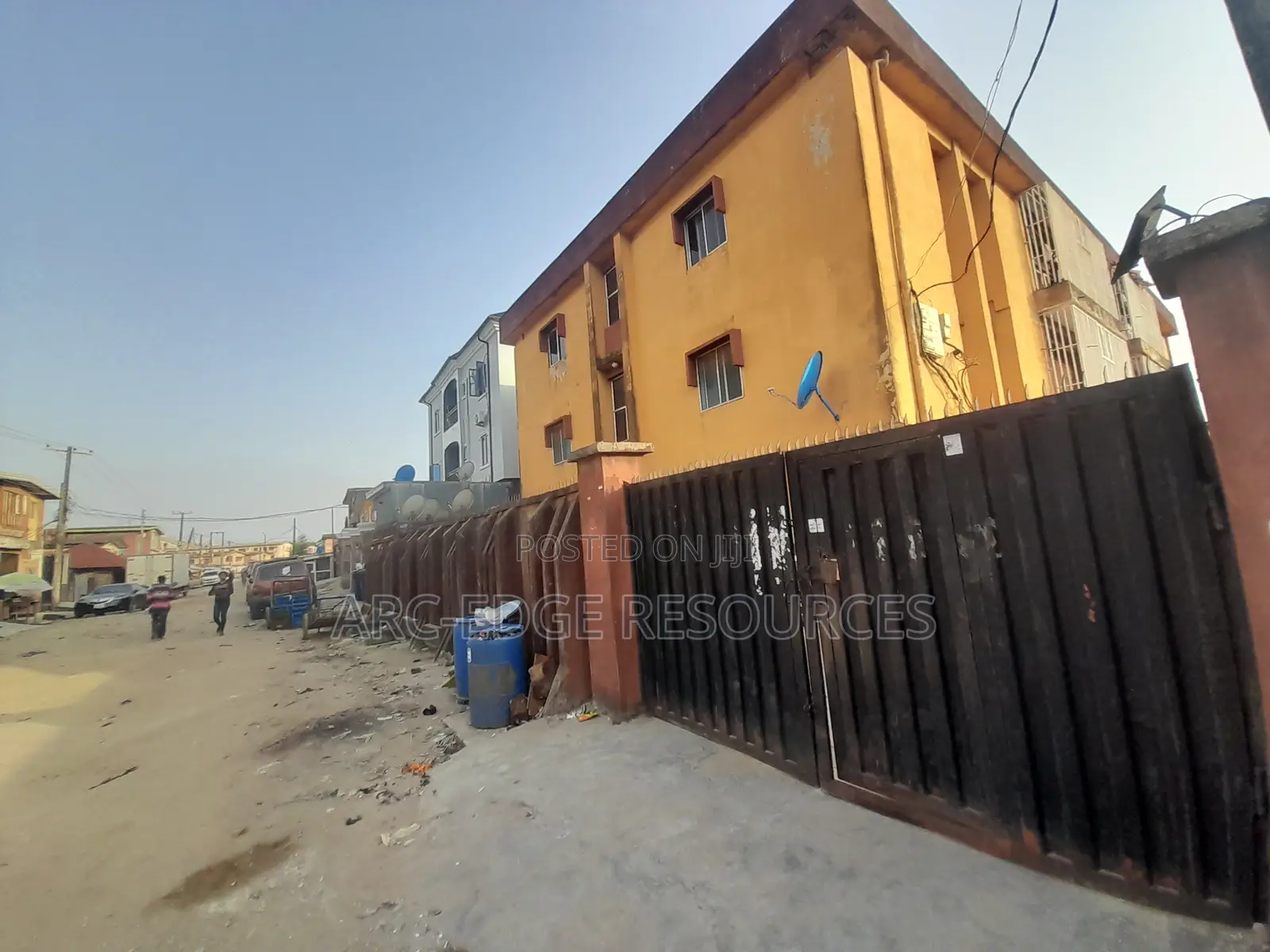 3bdrm Block of Flats in Ago Palace for sale in Ago Palace