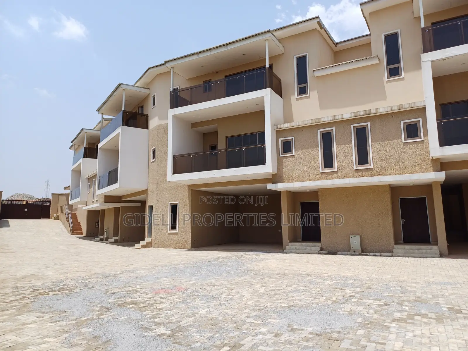 4bdrm Townhouse/Terrace in Guzape District for sale in Guzape District