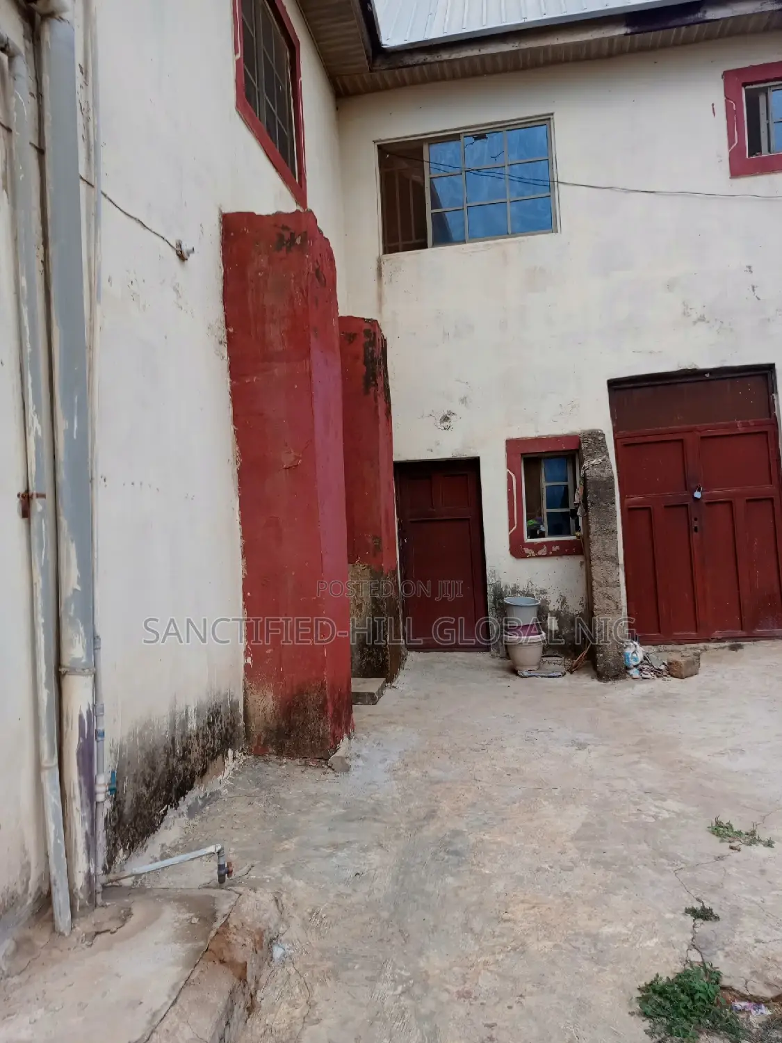 4bdrm House in Back Of God Of for sale in Karu
