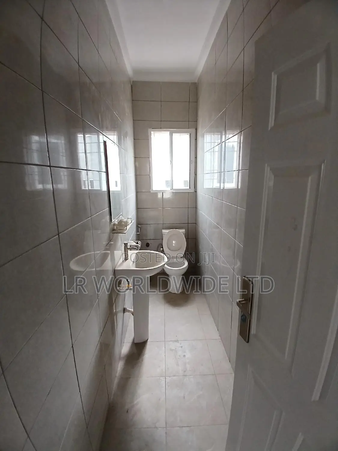 2bdrm Block of Flats in Riverpark, Lugbe District for sale in Lugbe District