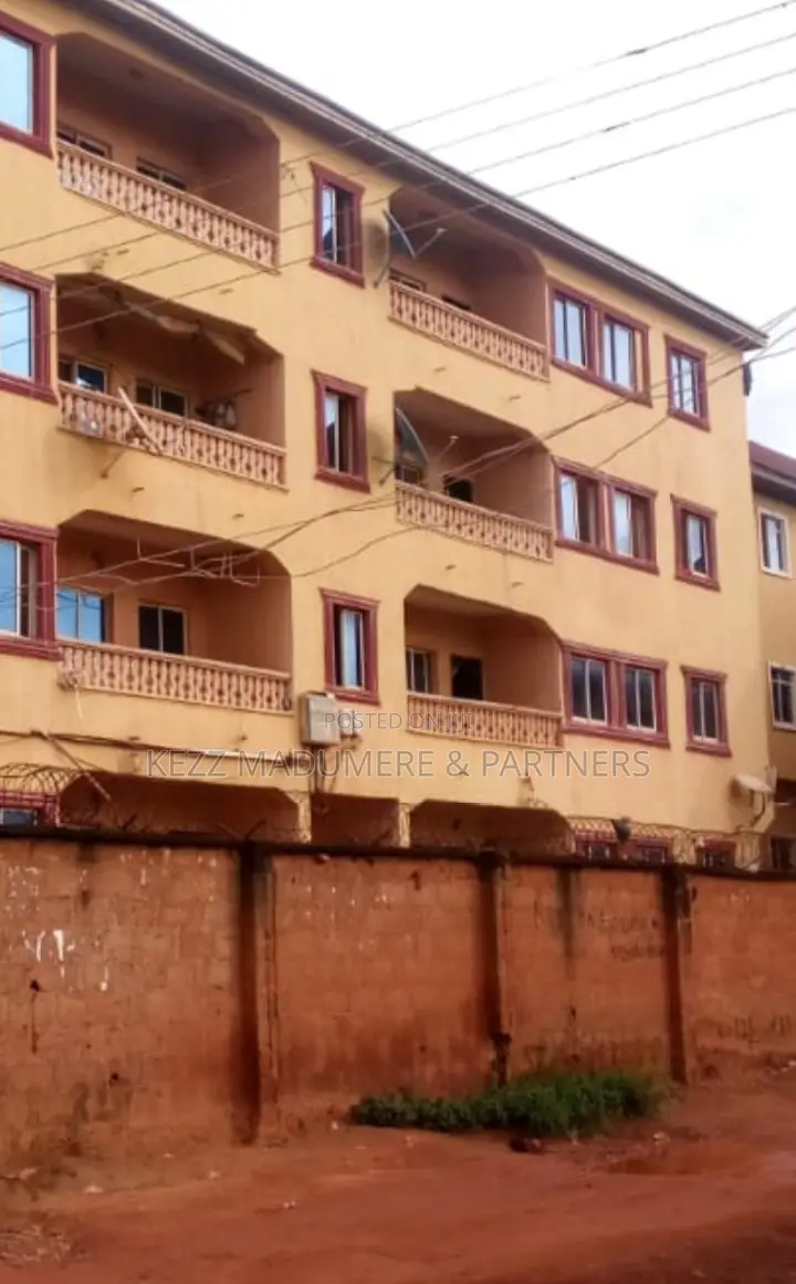 8bdrm Block of Flats in Enugu , Enugu State for sale in Enugu