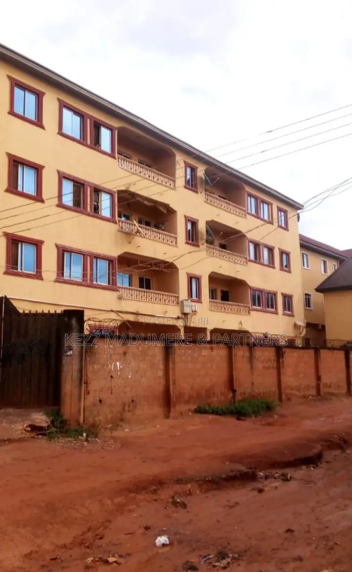 8bdrm Block of Flats in Enugu , Enugu State for sale in Enugu