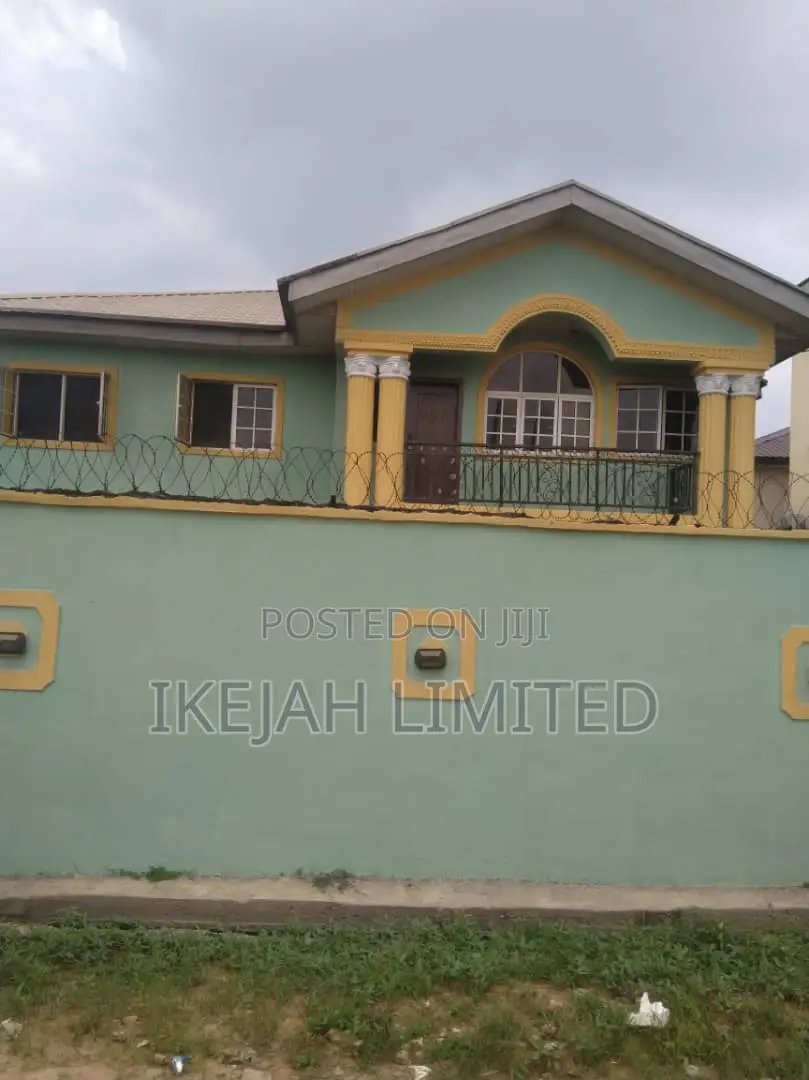 3bdrm Block of Flats in Landcept Properties, Omole Phase 2 for sale in Omole Phase 2