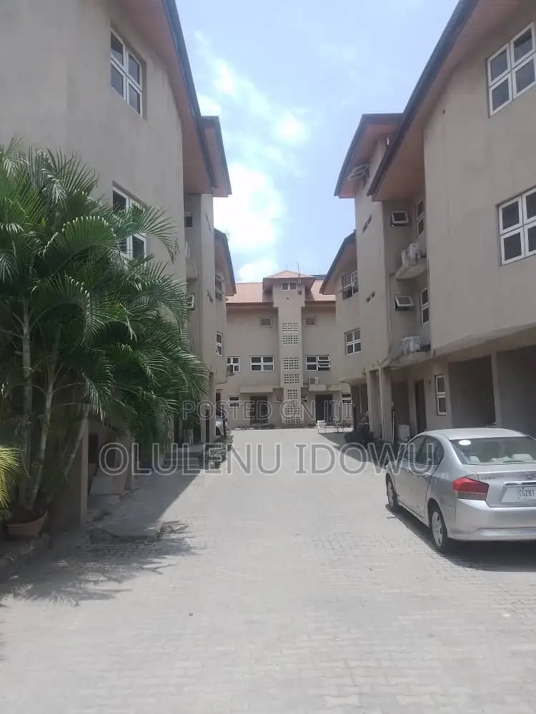 Furnished 3bdrm Block of Flats in A Mini  Estate At, Alimosho for sale in Alimosho