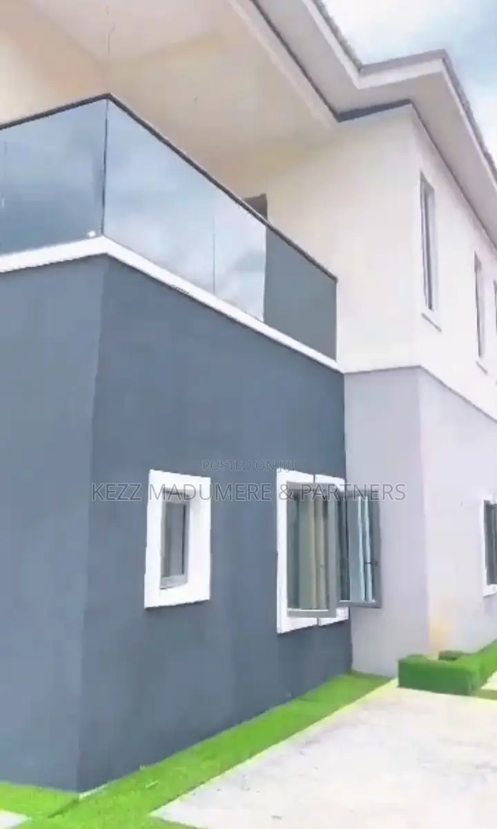 6bdrm Duplex in New Gra , Enugu , for sale in Enugu
