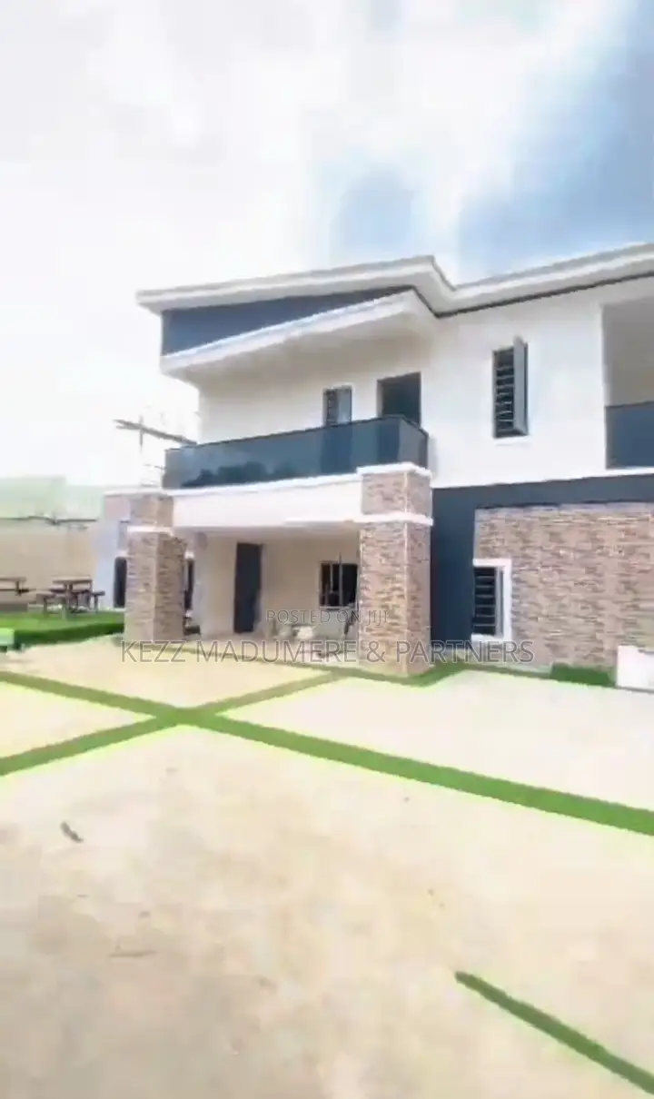 6bdrm Duplex in New Gra , Enugu , for sale in Enugu
