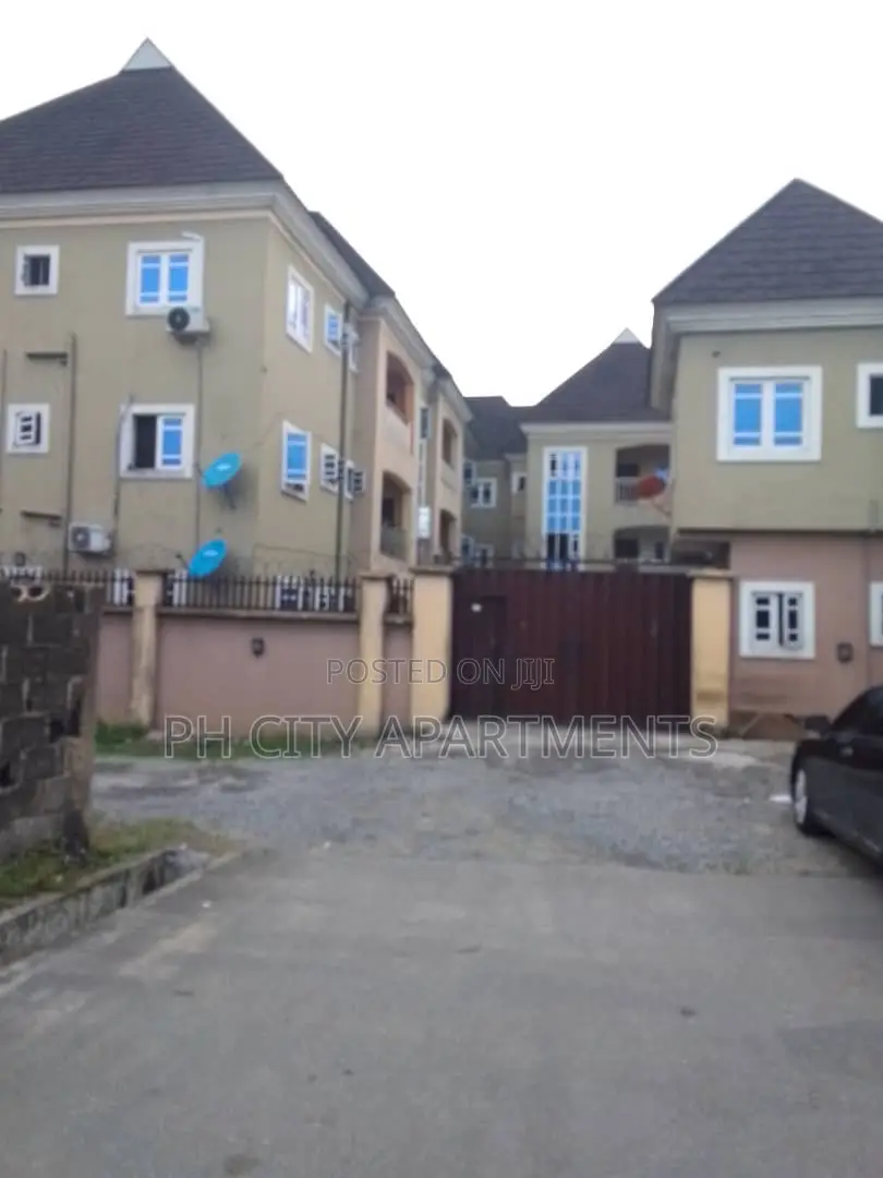 2bdrm Block of Flats in Eliozu for rent in Eliozu