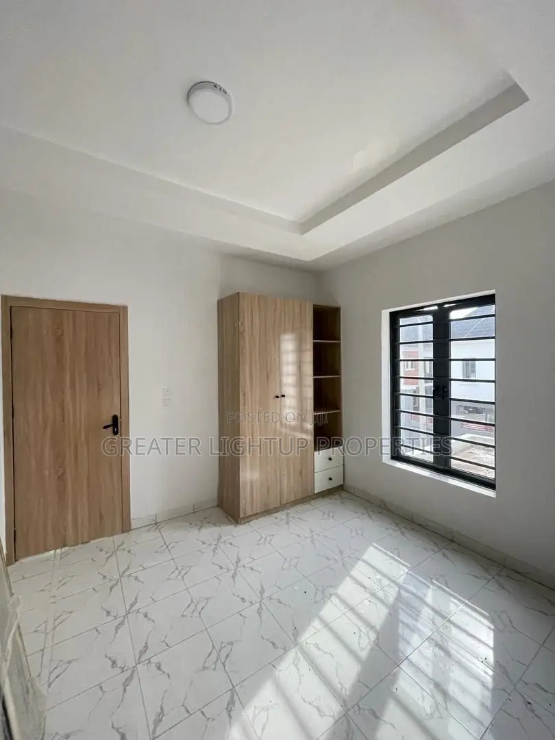 Furnished 2bdrm Apartment in Vgc, Ajah for sale in Ajah