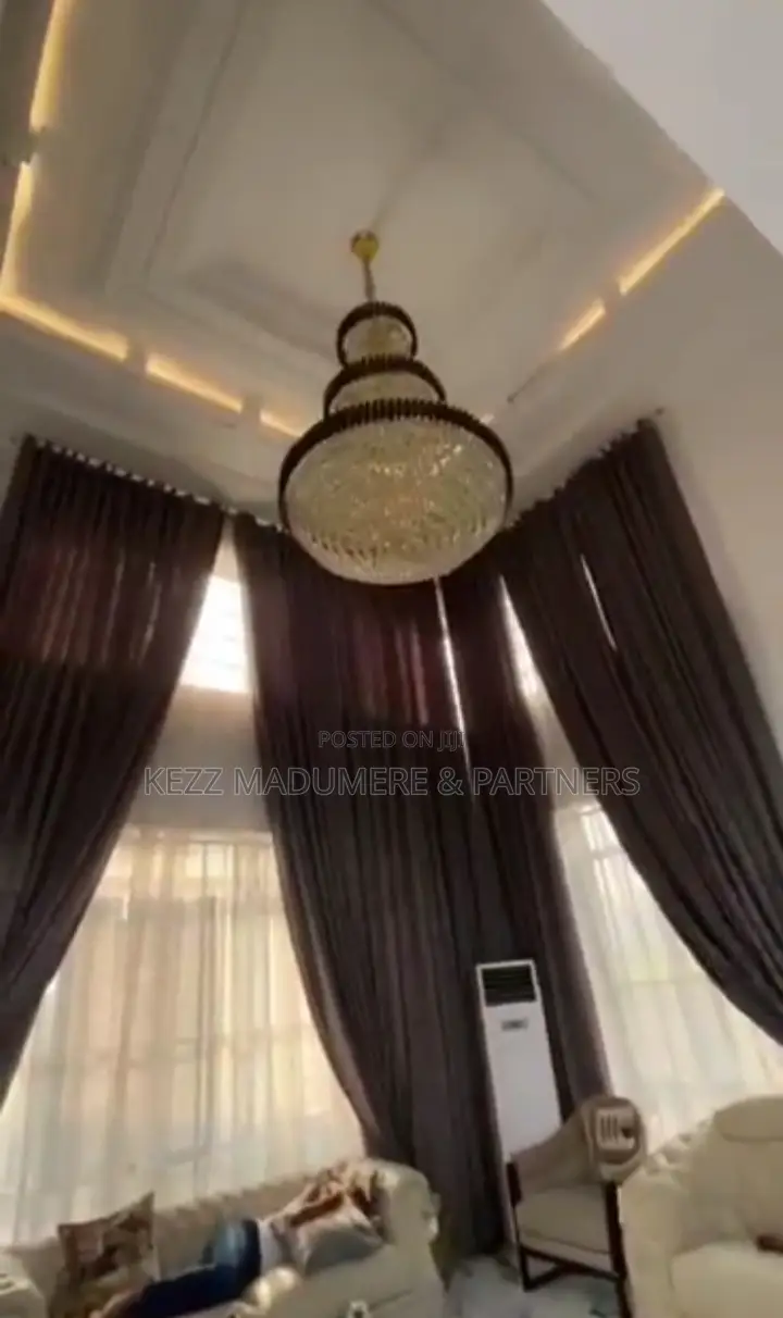 Furnished 6bdrm Duplex in Golf Estate Annex , for sale in Enugu
