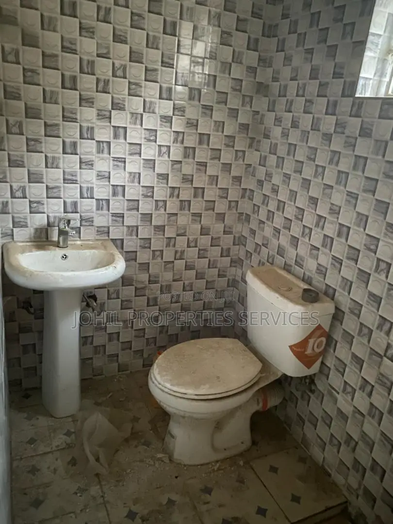 3bdrm Bungalow in Apo District for sale in Apo District