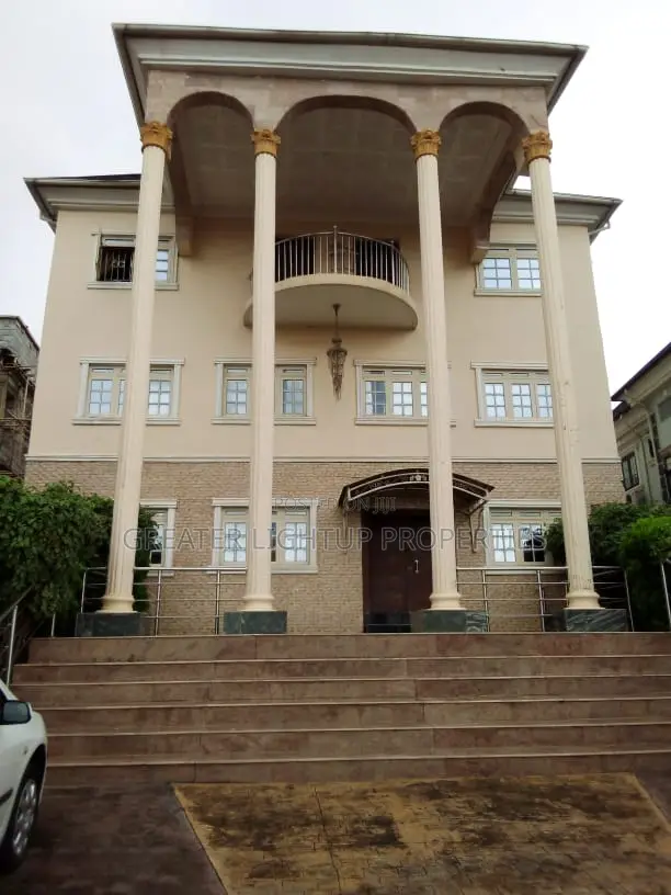 Furnished 6bdrm Mansion in Gwarinpa for sale in Gwarinpa
