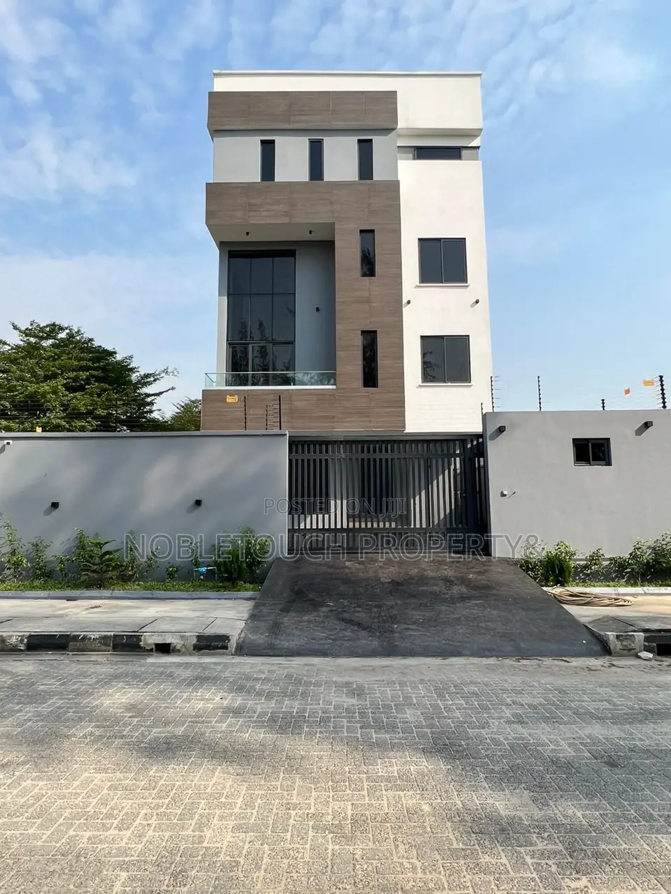 5bdrm Duplex in Ikoyi Lagos, Banana Island for sale in Banana Island