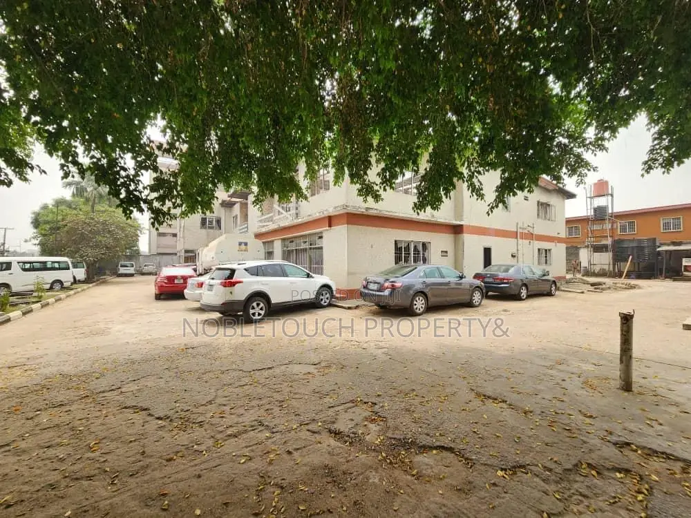 Block of Flats on 3acres at Ikeja Lagos in Ikeja