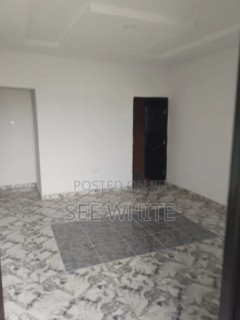 Furnished 2bdrm Room & Parlour in Diamond Estate, Satellite Town in Satellite Town