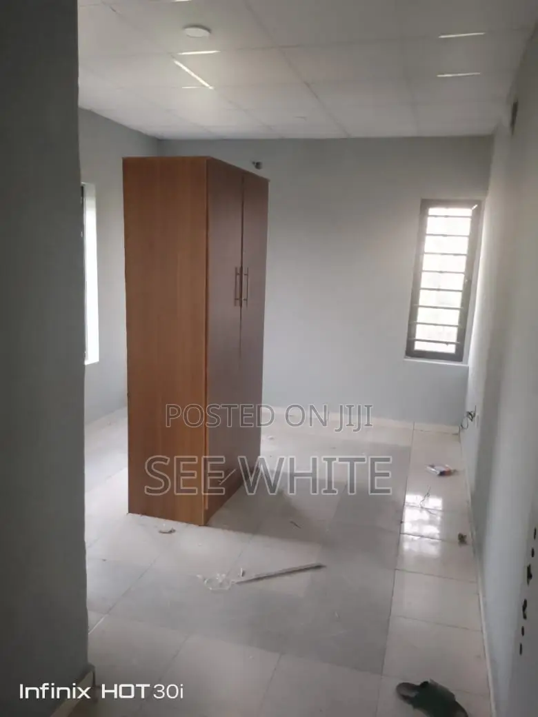 2bedroom Flat for Shortlet in Satellite Town