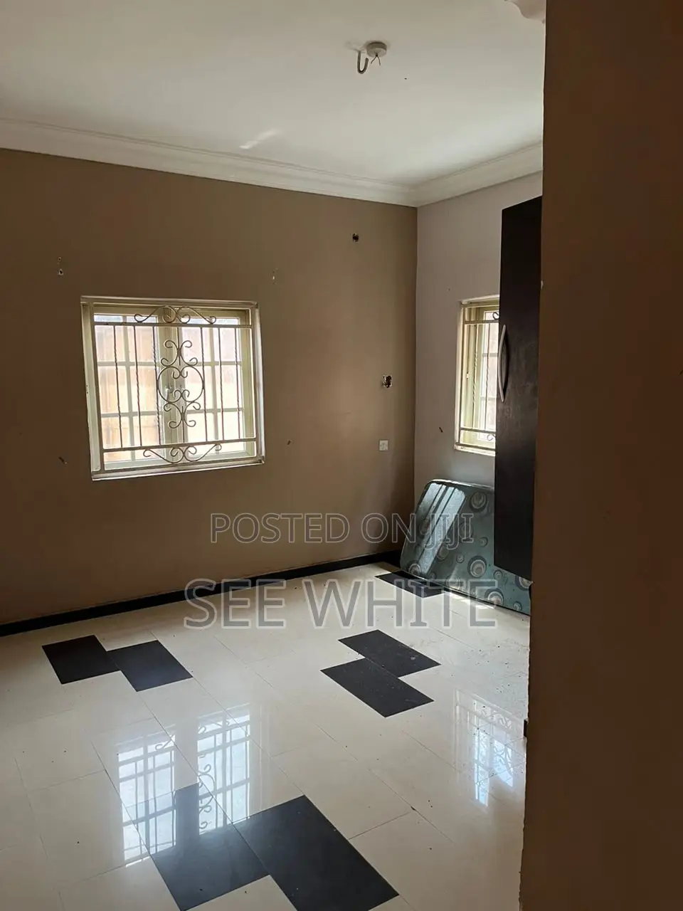 2bedroom Flat for Shortlet in Satellite Town