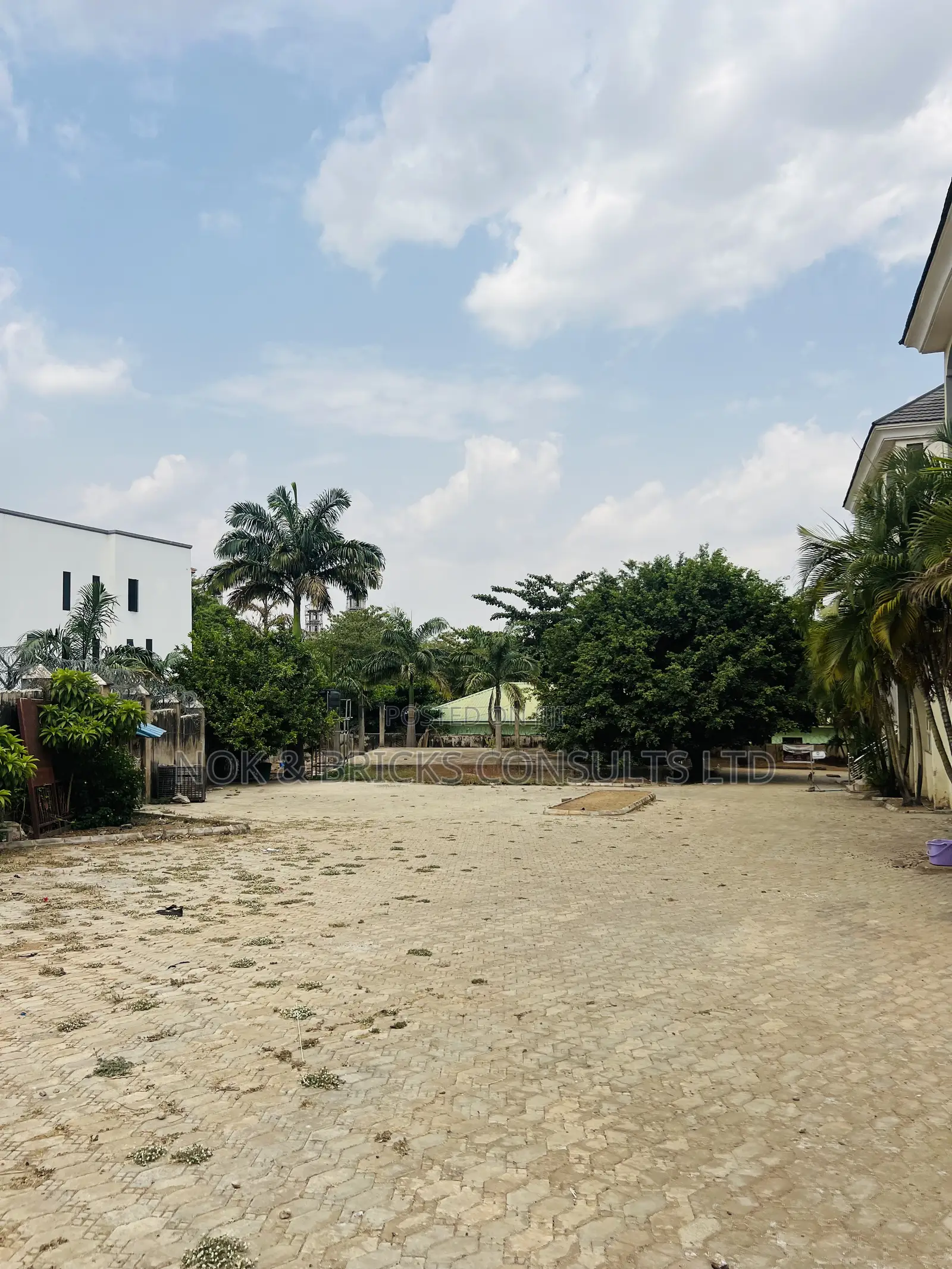 20bdrm Block of Flats in Redeemed Estate, Wuye for sale in Wuye