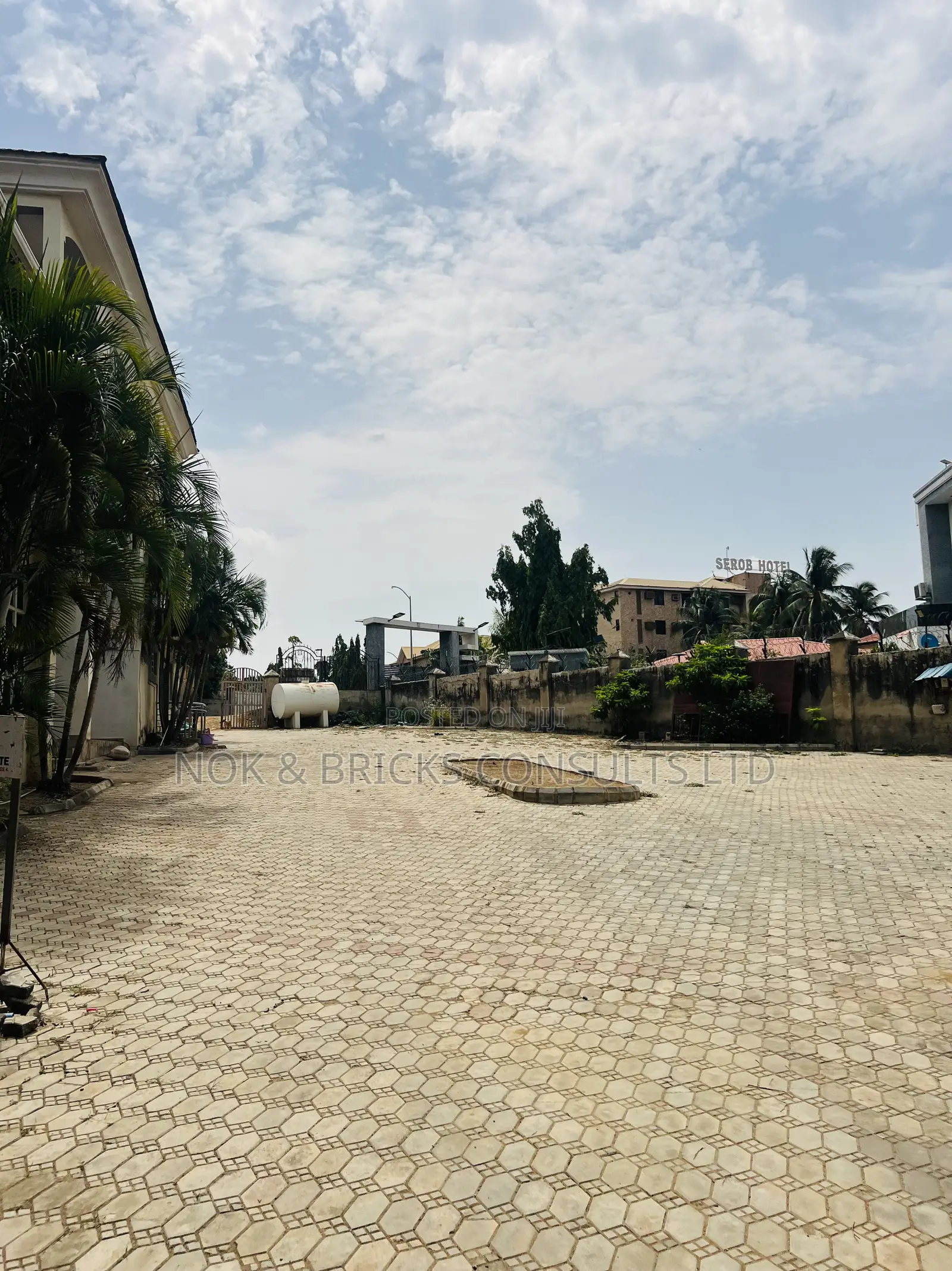20bdrm Block of Flats in Redeemed Estate, Wuye for sale in Wuye