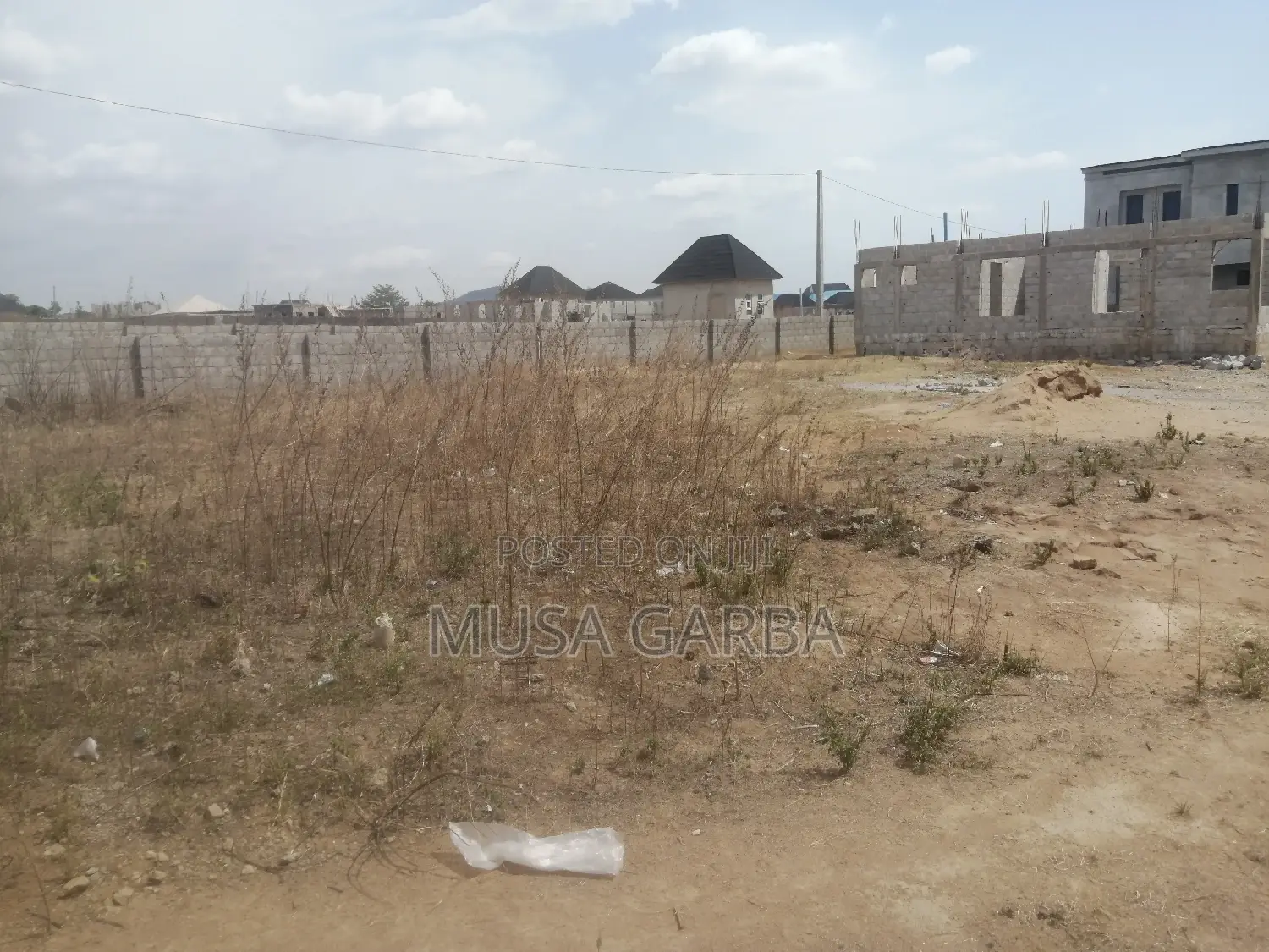 Prime Plot: Your Gateway to Convenience in a Mini Estate in Lugbe District