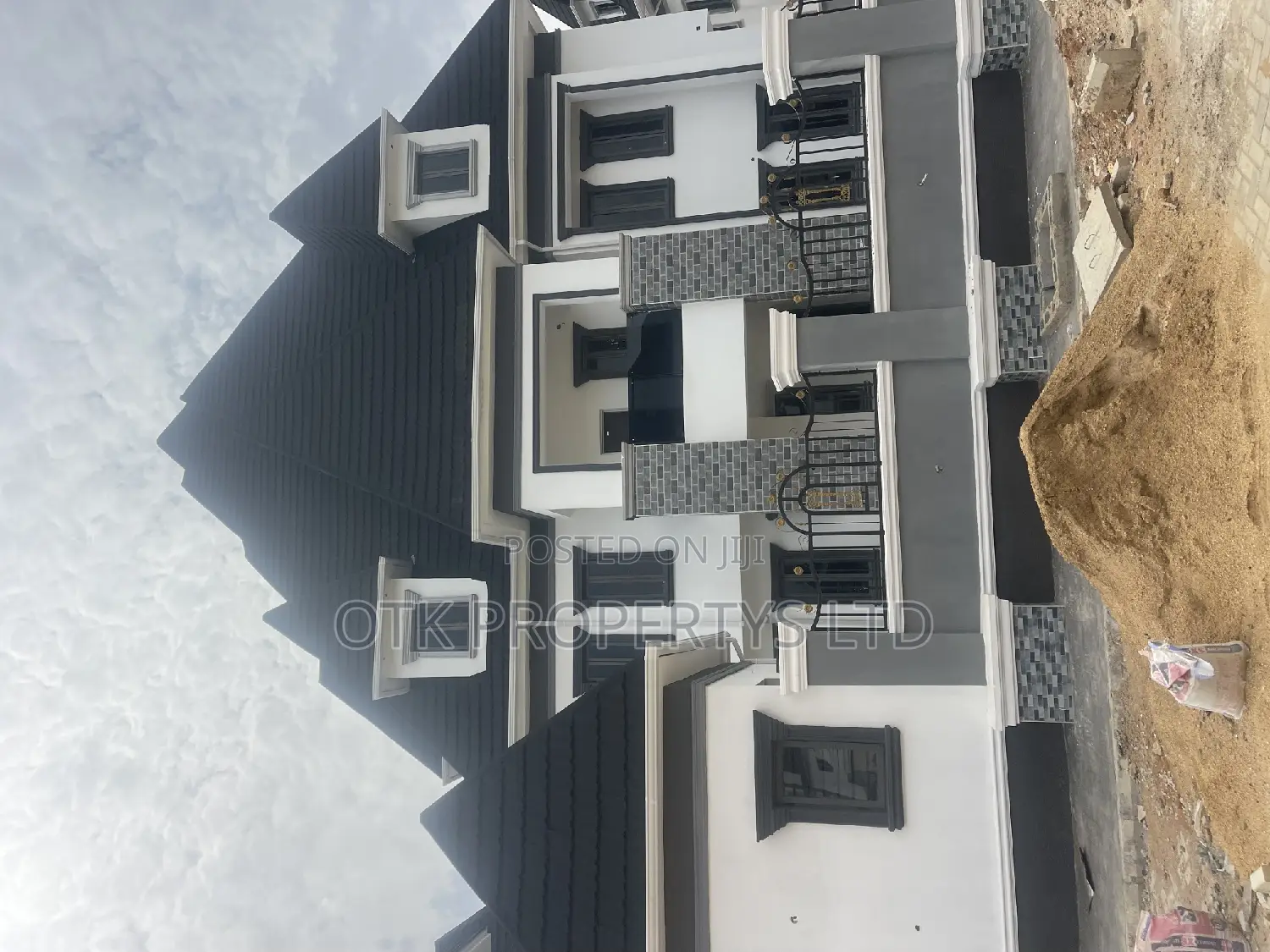8bdrm Duplex in Efab Metropolis, Gwarinpa for sale in Gwarinpa