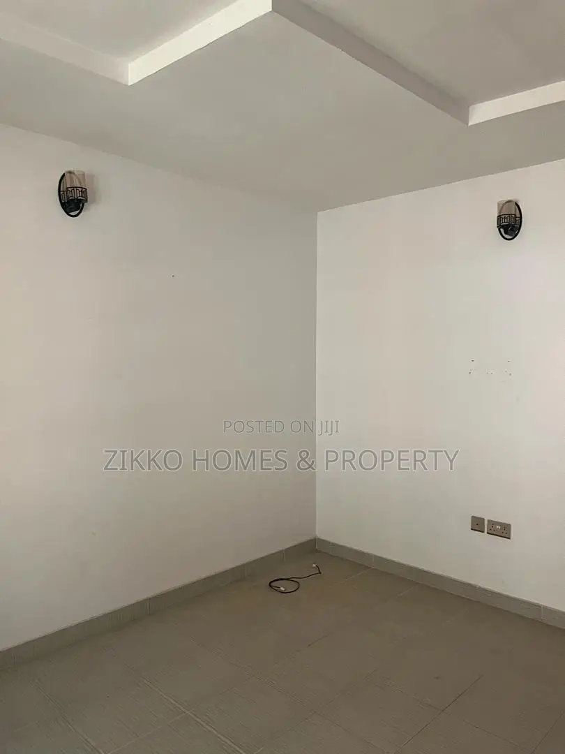 3bedroom Terrace Duplux for Sale in Chevron