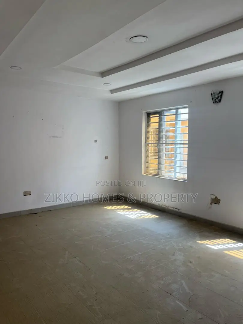 3bedroom Terrace Duplux for Sale in Chevron