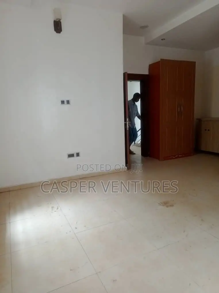 Furnished Studio Apartment in South, Ologolo for rent in Ologolo