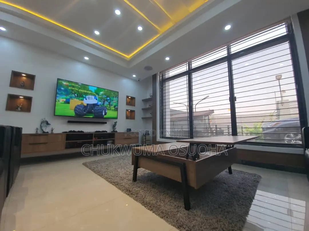 5bdrm Duplex in Dawaki Hillside for sale in Dawaki