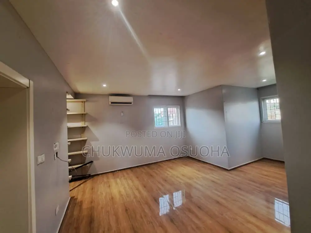5bdrm Duplex in Dawaki Hillside for sale in Dawaki