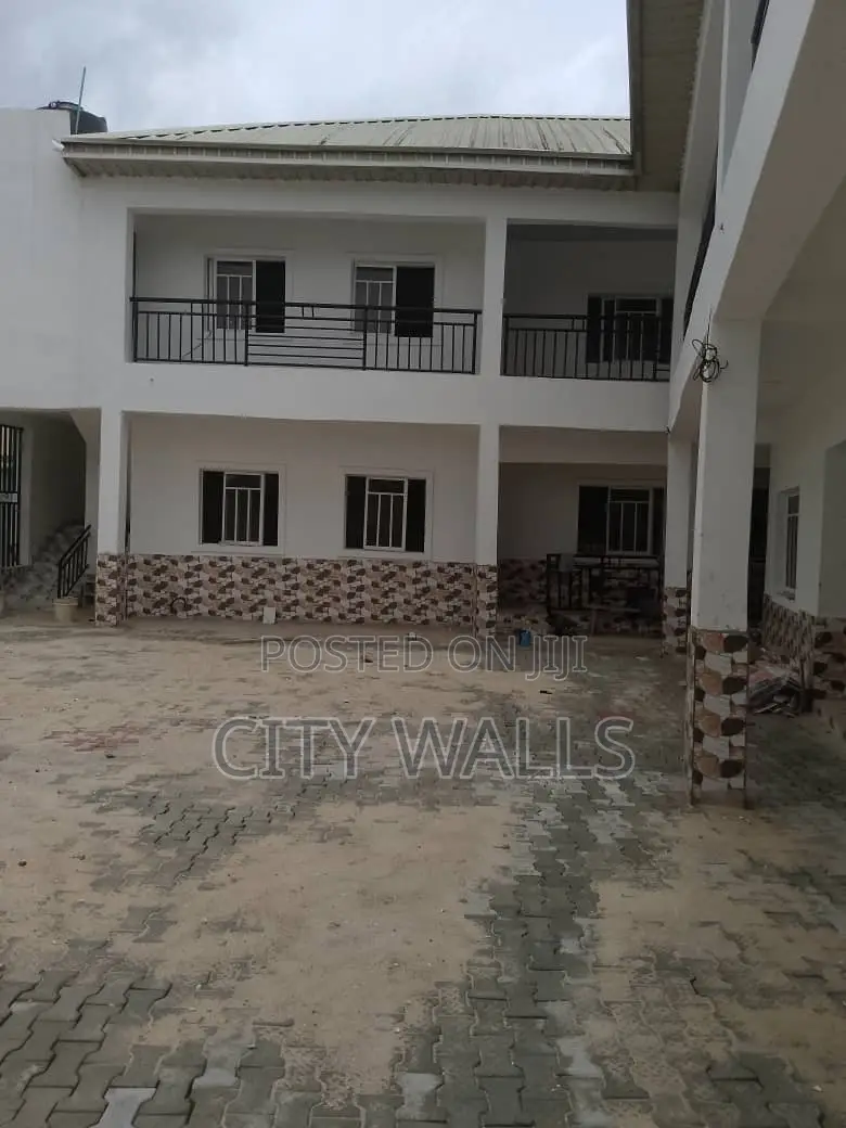 2bdrm Block of Flats in Sunny Villa Estate, Ado for rent in Ado