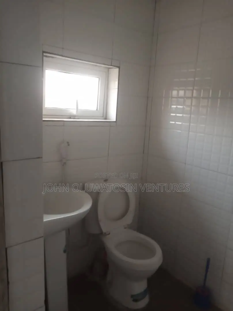 2bdrm Block of Flats in New Bodija for rent in Bodija