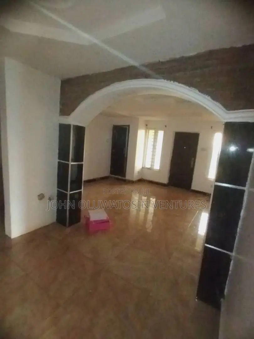 2bdrm Block of Flats in New Bodija for rent in Bodija