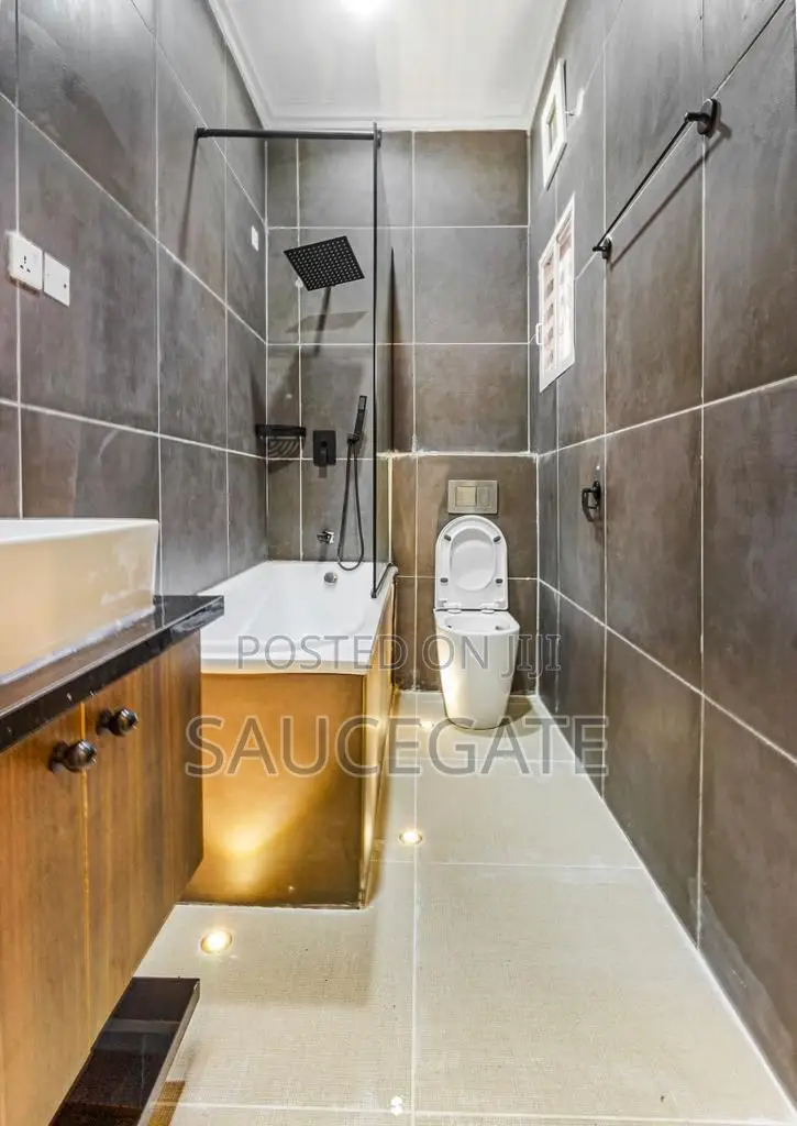 3 Bed Apartment. Shortlet Ikate, Lekki in Ikate