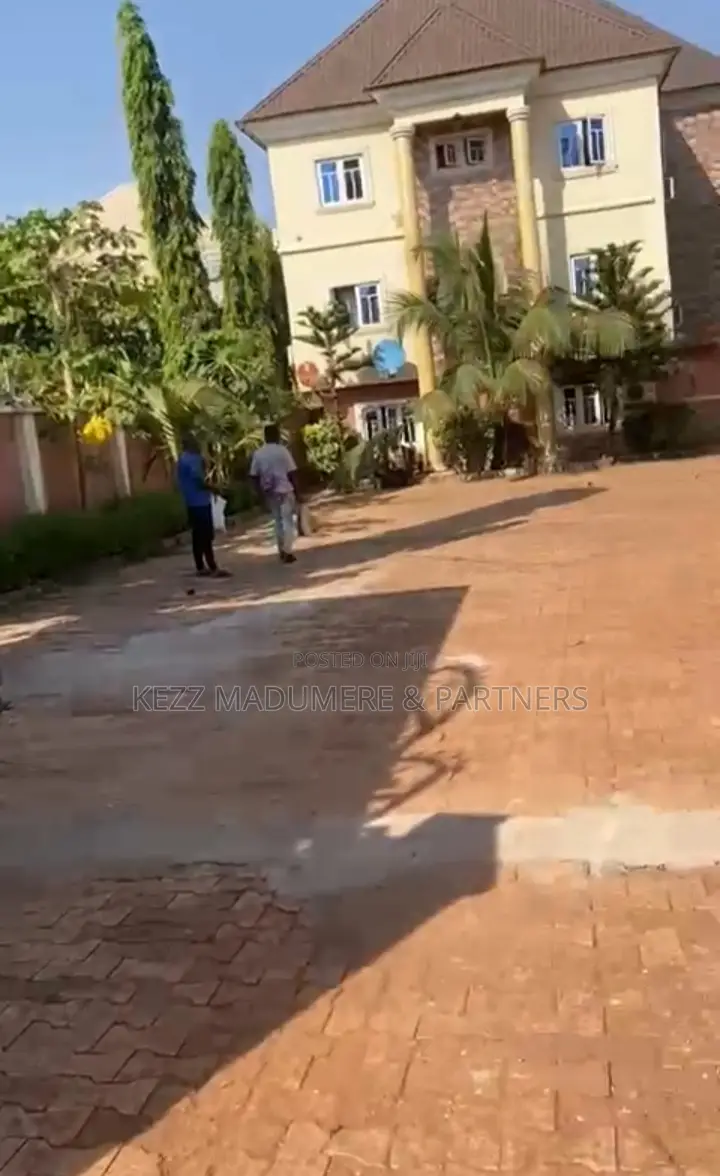 For Sale : Functional 24 Rooms Hotel Enugu, in Enugu