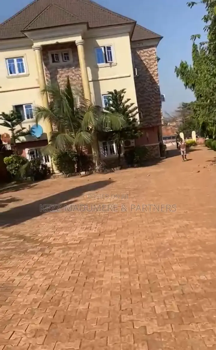 For Sale : Functional 24 Rooms Hotel Enugu, in Enugu