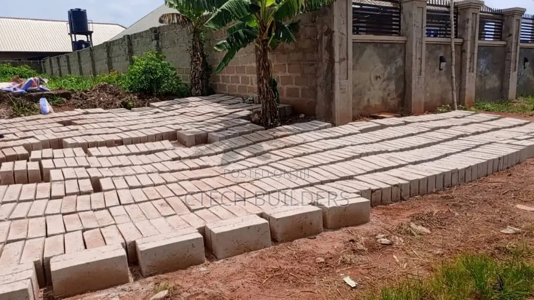 Coner Piece 100ft X 100ft at Ogheghe, by the Tree Hotel in Benin City