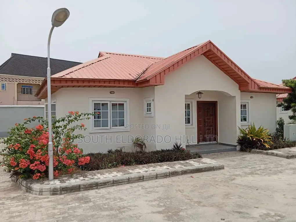 3bdrm Bungalow in Off Lekki-Epe Expressway for sale in Off Lekki-Epe Expressway