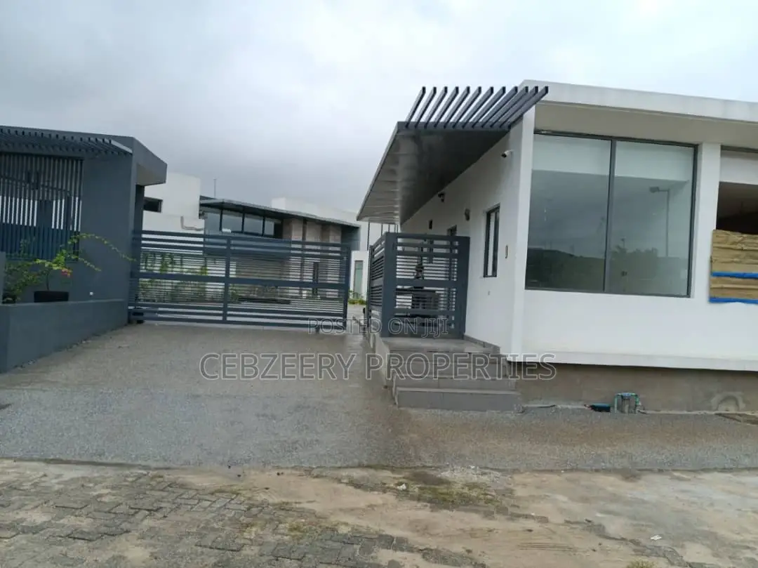 6bdrm Duplex in Banana Island for sale in Banana Island