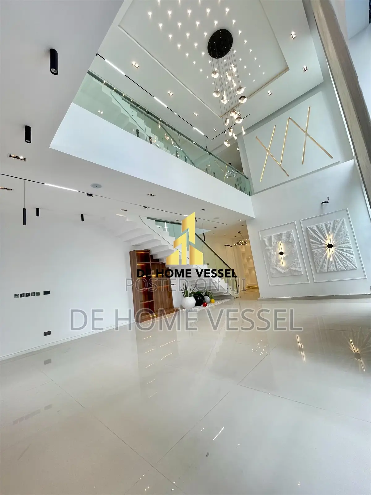 5bdrm Duplex in Osapa london for sale in Osapa london