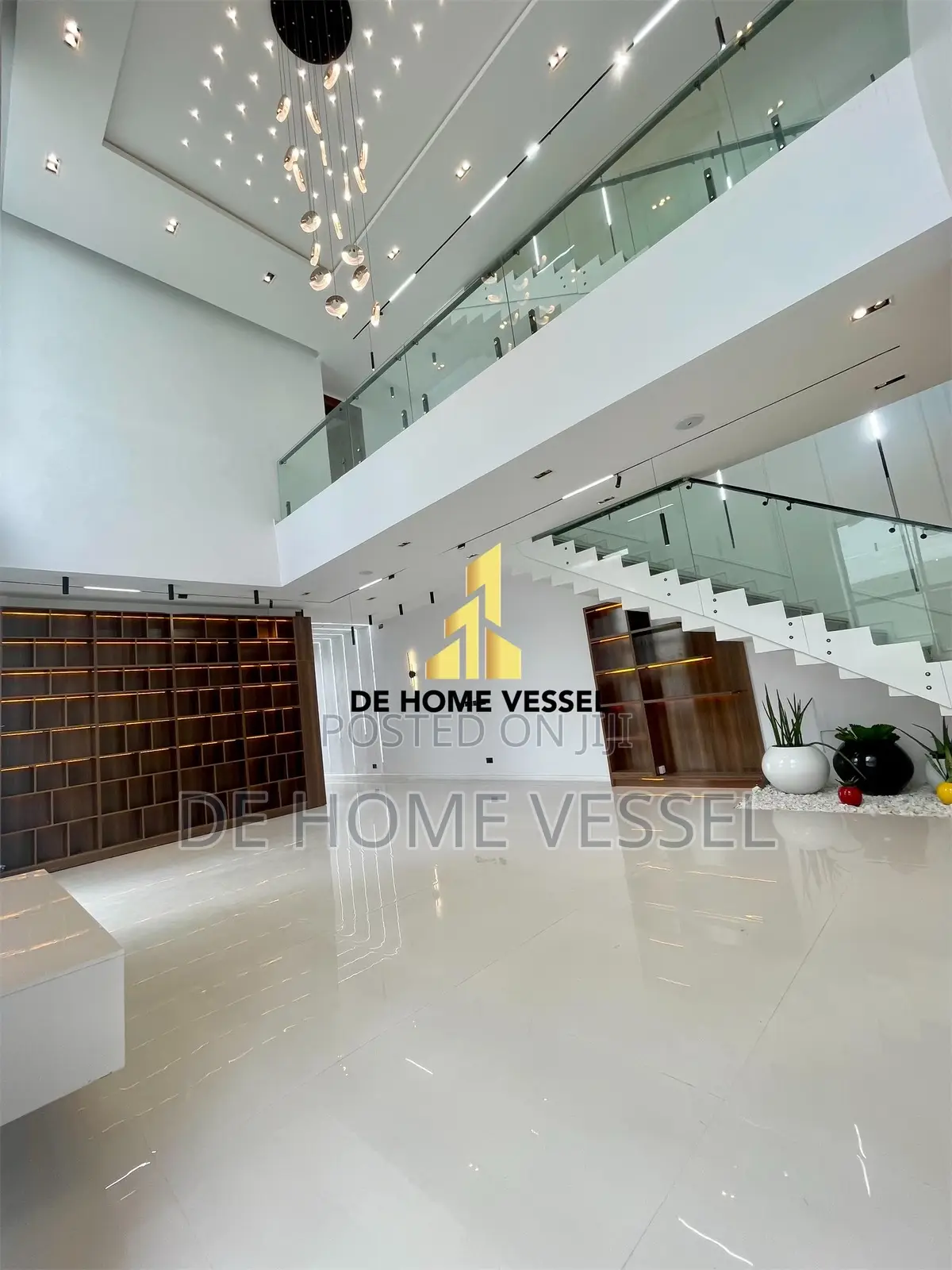 5bdrm Duplex in Osapa london for sale in Osapa london