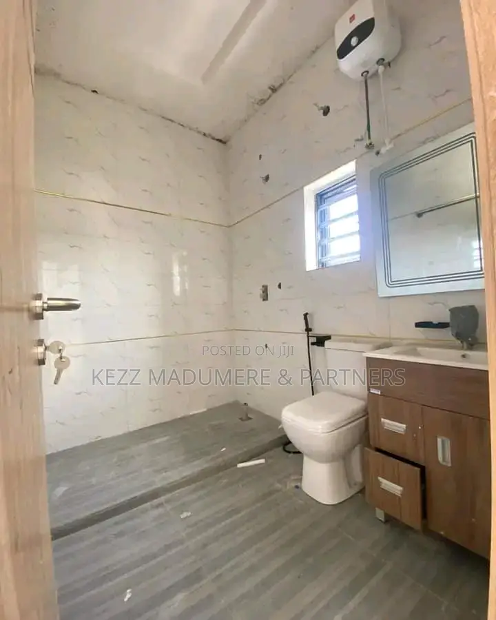 4bdrm Duplex in At Dr Peter Odili, Port-Harcourt for sale in Port-Harcourt