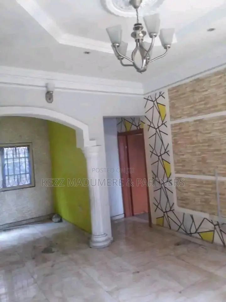 5bdrm Bungalow in Location Road , Ada, Port-Harcourt for sale in Port-Harcourt
