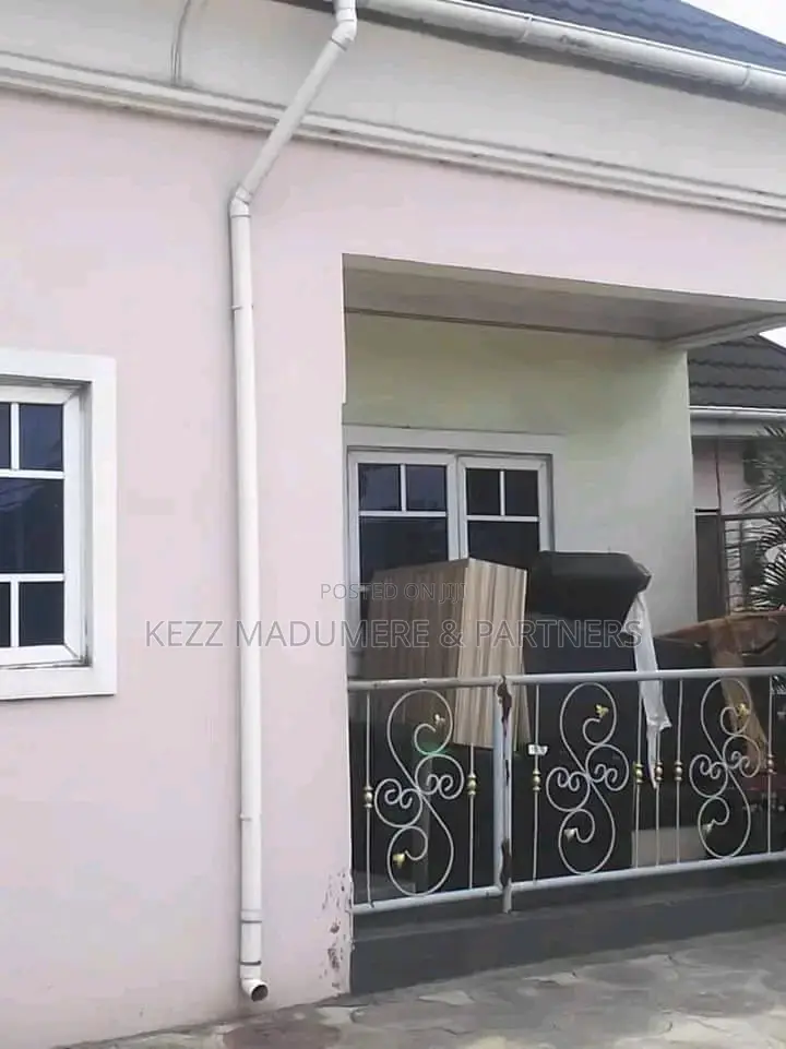 5bdrm Bungalow in Location Road , Ada, Port-Harcourt for sale in Port-Harcourt