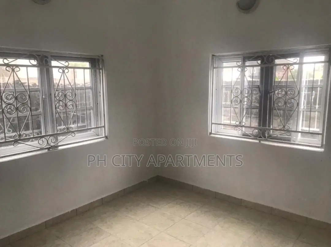 2bdrm Block of Flats in Shell Corperative, Port-Harcourt for rent in Port-Harcourt