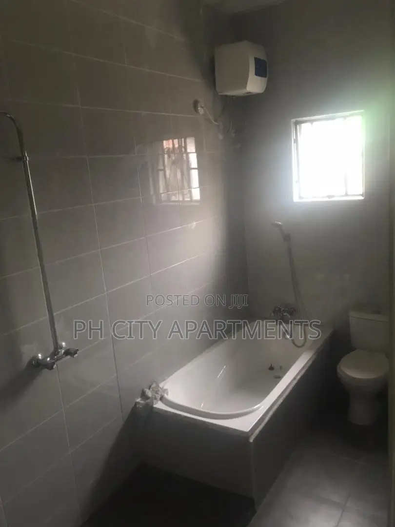3bdrm Block of Flats in GRA Phase 3 / Port-Harcourt for rent in GRA Phase 3 / Port-Harcourt