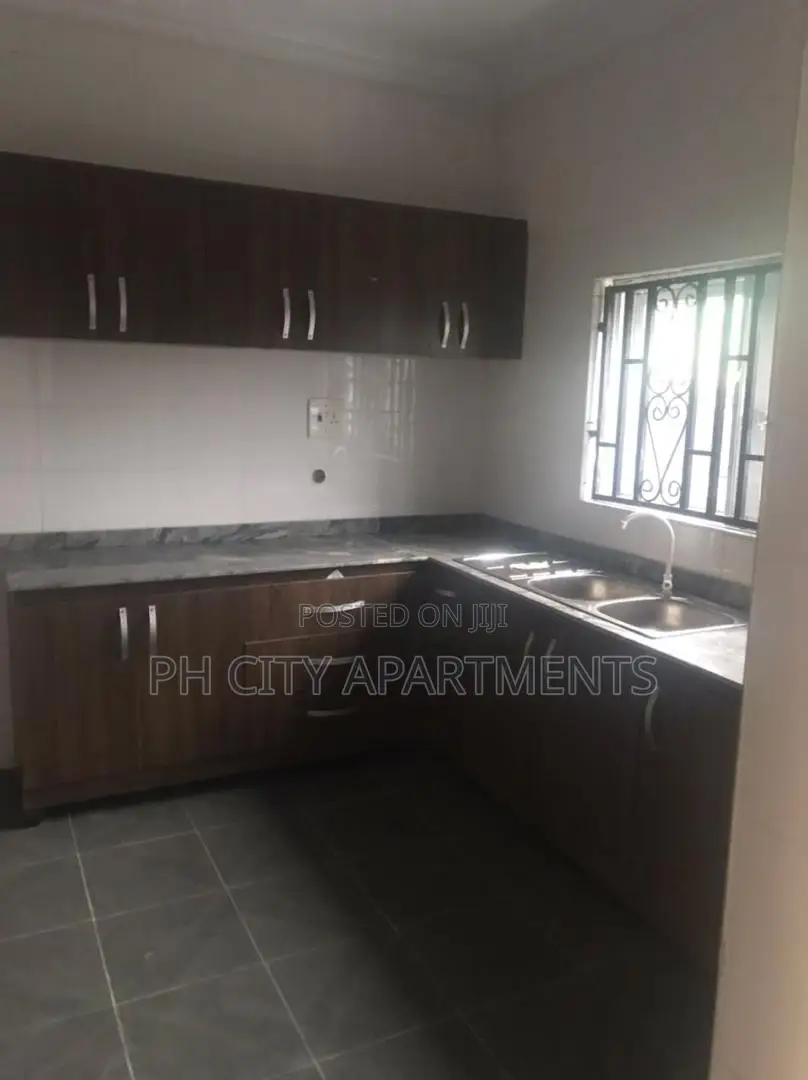 3bdrm Block of Flats in GRA Phase 3 / Port-Harcourt for rent in GRA Phase 3 / Port-Harcourt
