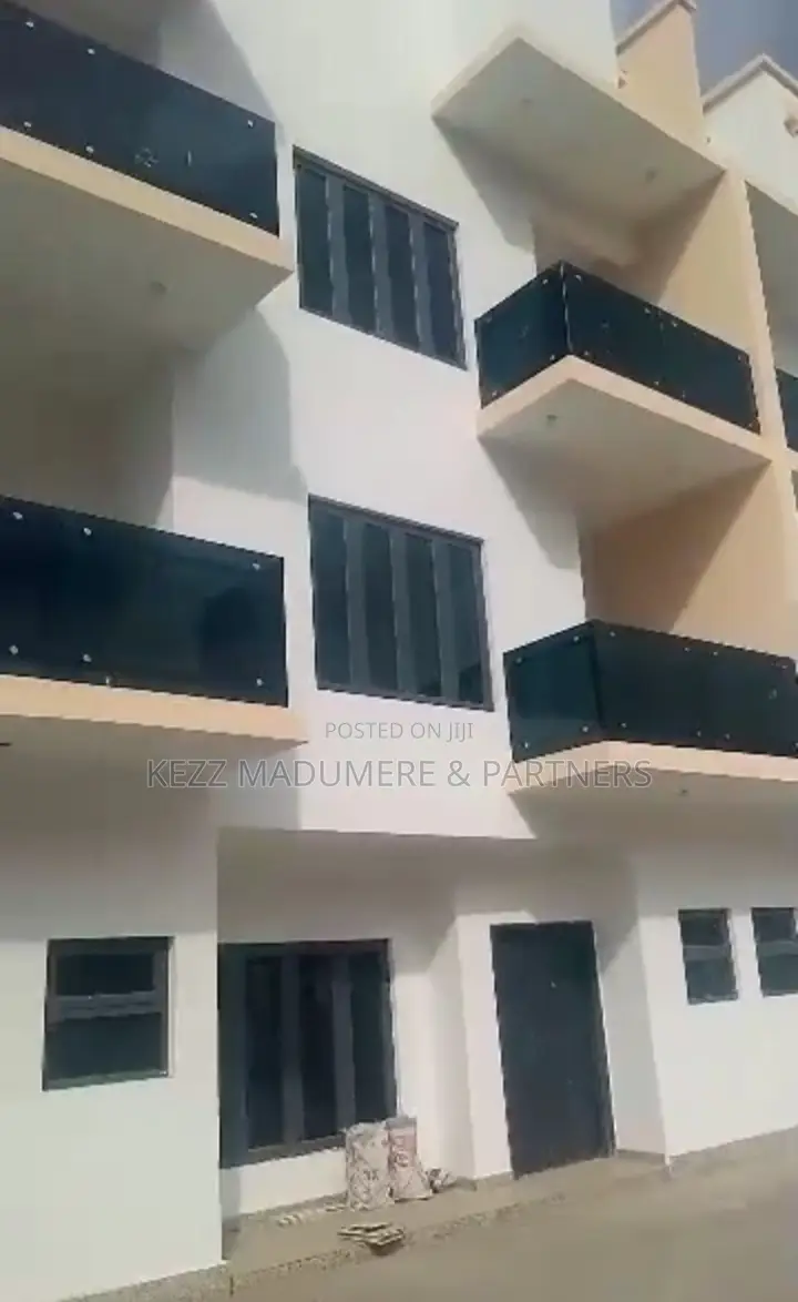 4bdrm Duplex in Guzape Main for sale in Guzape District