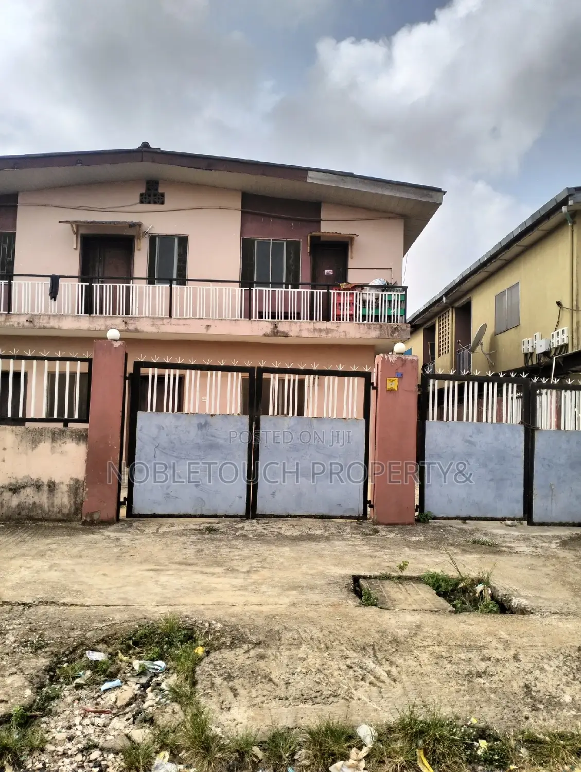 3bdrm Block of Flats in Liasu Road Ikotun, Iseri Olofin for sale in Iseri Olofin